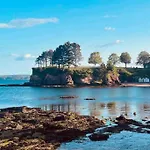 Chelston Grange Torquay Near The Beach With Private Garden & Parking