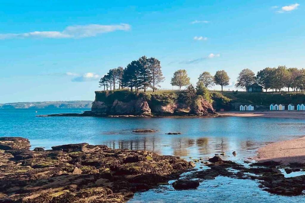 Chelston Grange Near The With Private Garden & Parking Torquay